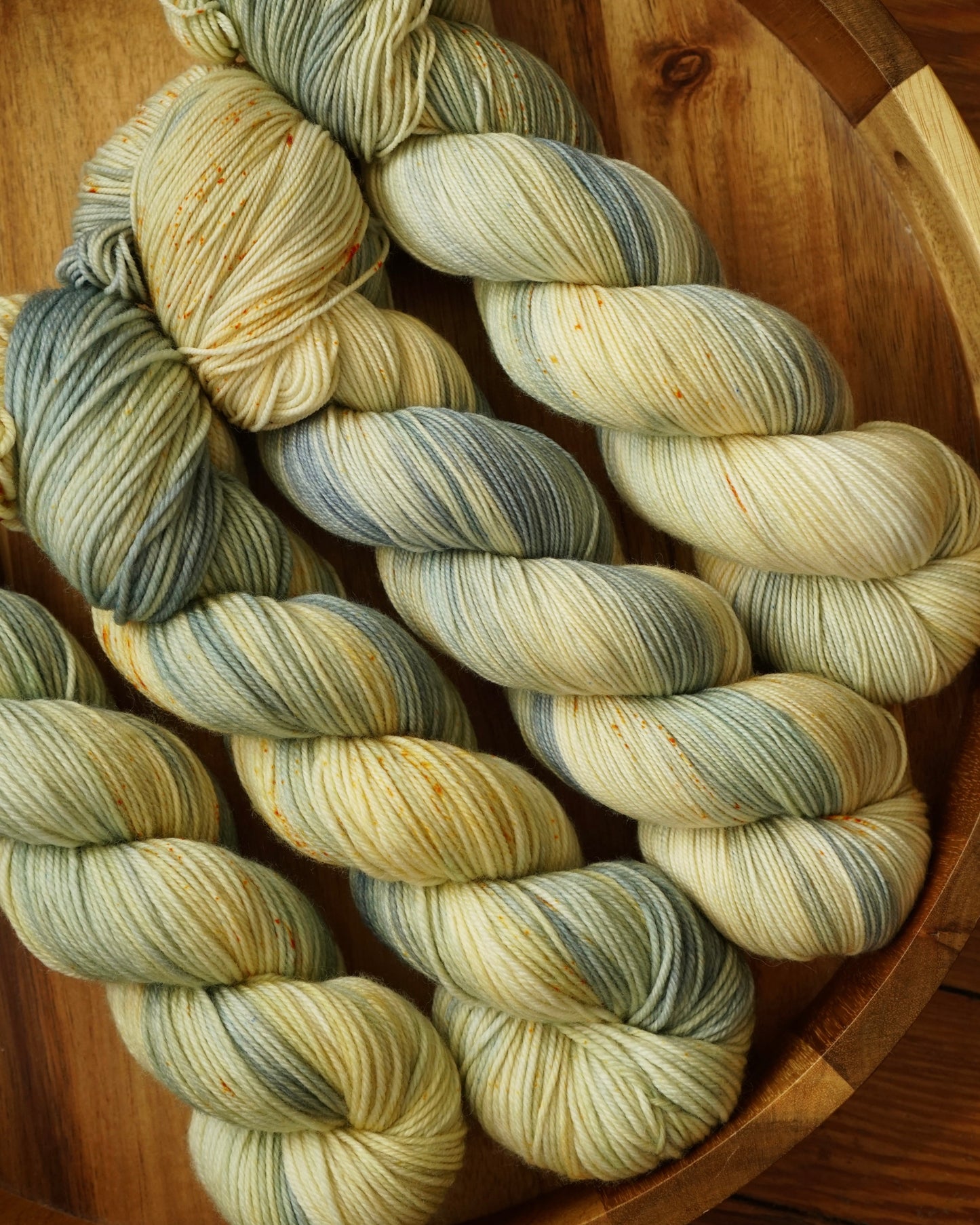 Marquise de Pompadour / In Stock