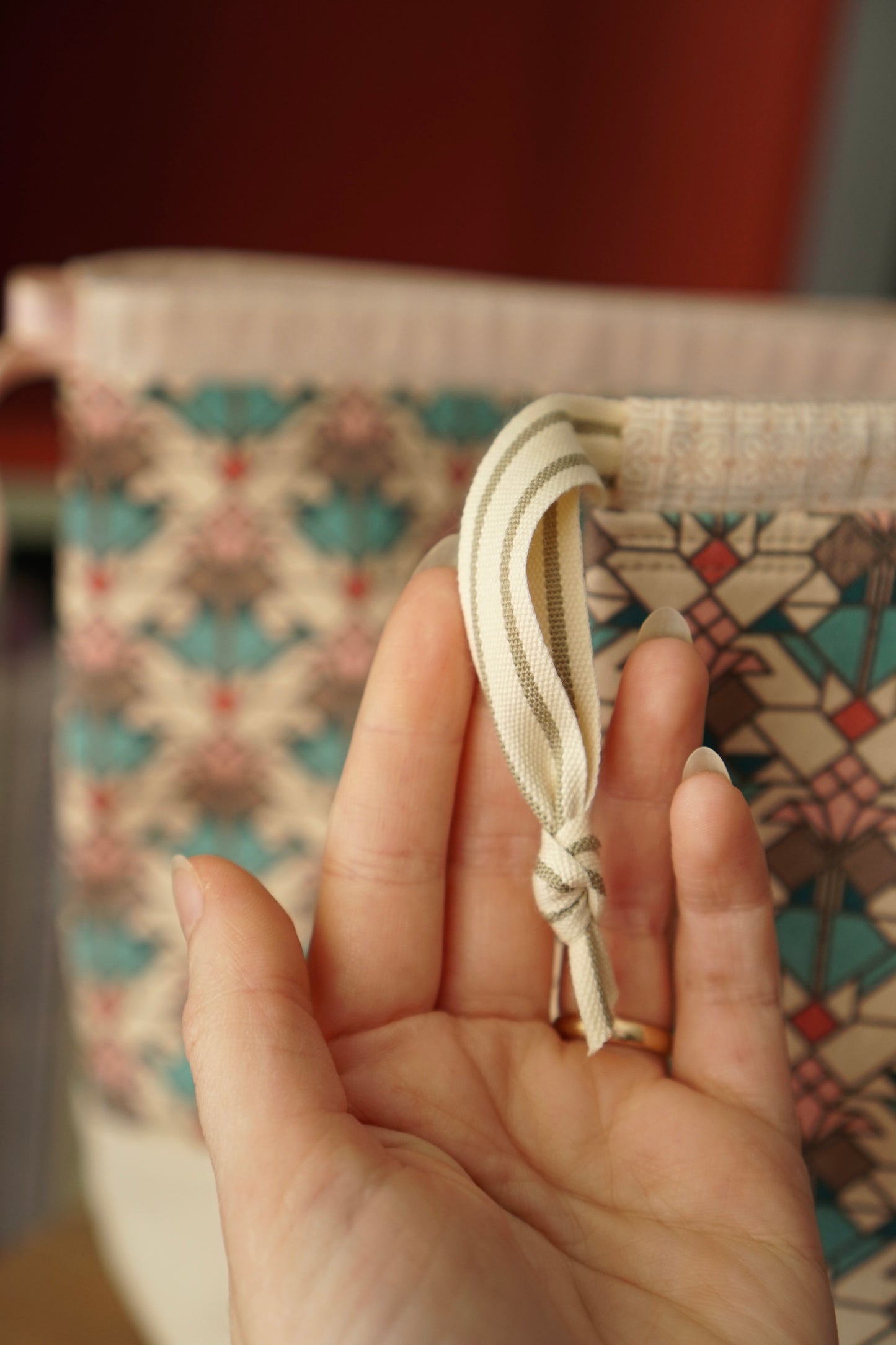 The Queen's Gambit Medium Drawstring Project Bag