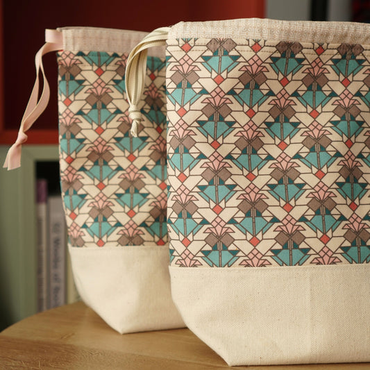 The Queen's Gambit Medium Drawstring Project Bag