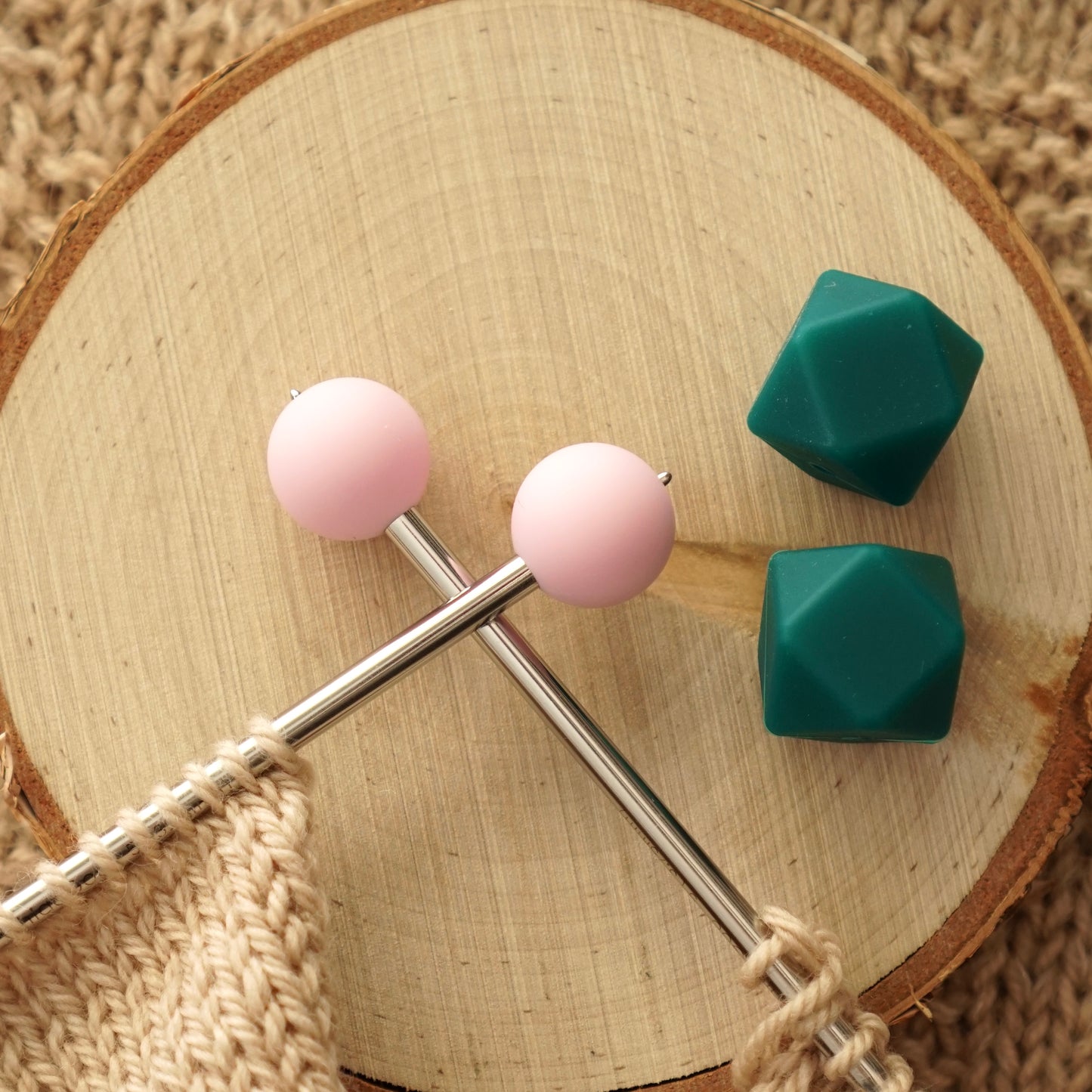 Needle Stopper Sets / The Queen's Gambit