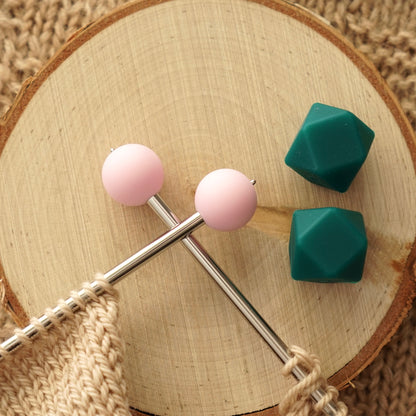 Needle Stopper Sets / The Queen's Gambit